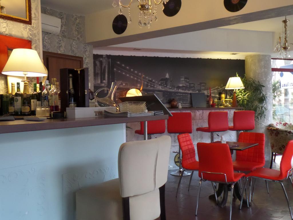 Hotel Ss Residence Unirii 布加勒斯特 外观 照片